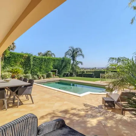 Beautifull Swimming Pool Ferienhaus *