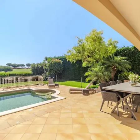 Vakantiehuis Beautifull Swimming Pool *